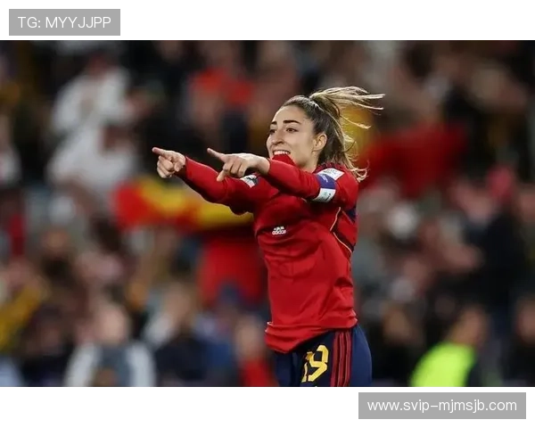 2023年世界杯美女图高清大图：展现赛场内外的迷人风采